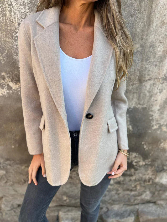 NOIRÉ – Classic Lapel Suit Jacket