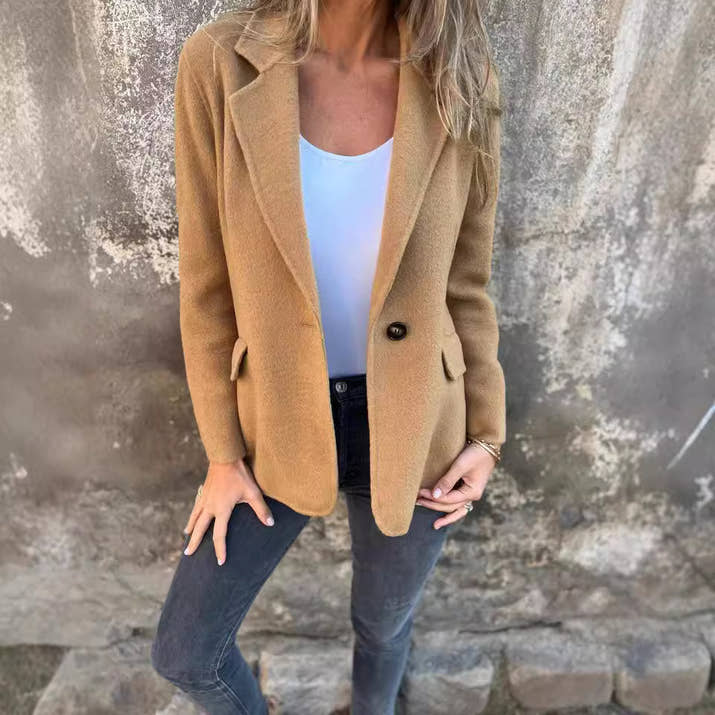 NOIRÉ – Classic Lapel Suit Jacket