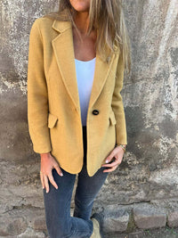 NOIRÉ – Classic Lapel Suit Jacket